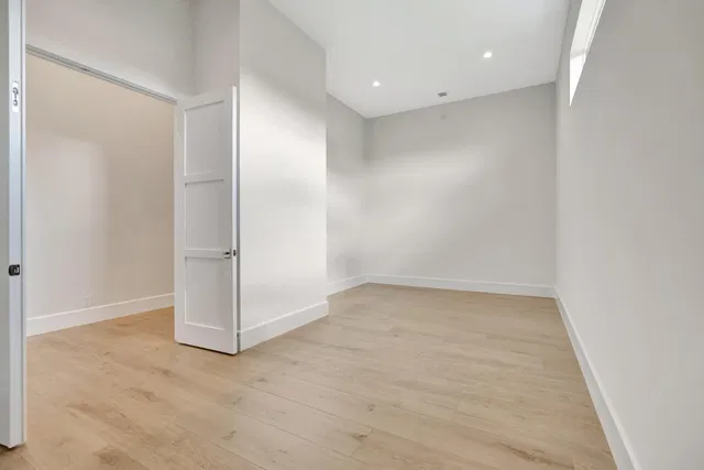 Steeplechase Residence photo 57
