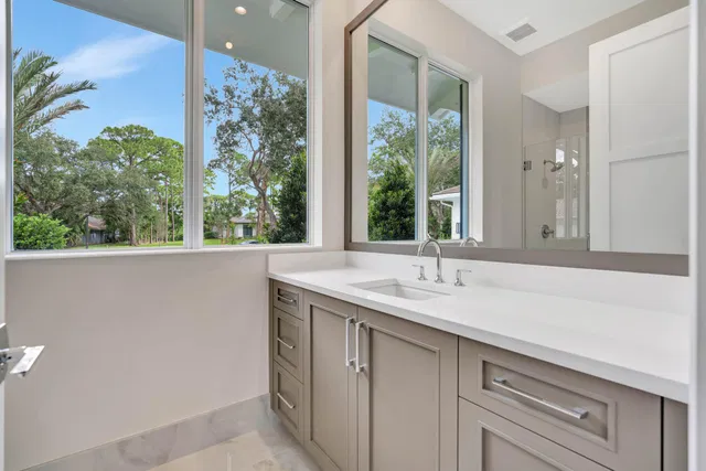 Steeplechase Residence photo 65