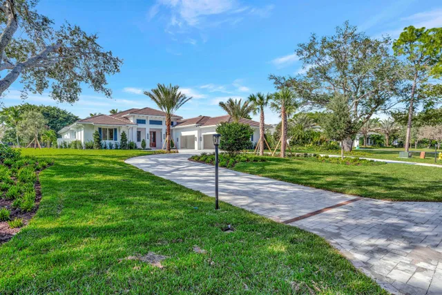 Steeplechase Residence photo 81