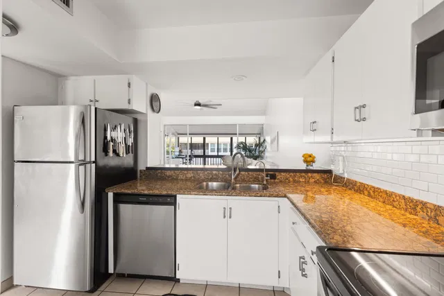Unit 9-202 photo 5