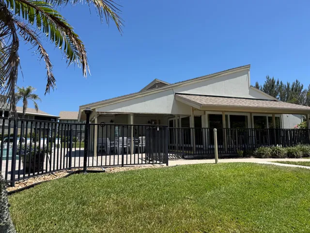 Unit 9-202 photo 22