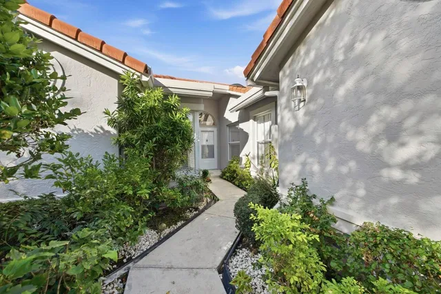  Residence photo 17