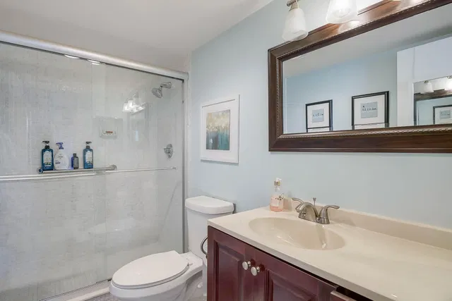  Unit 303 photo 12