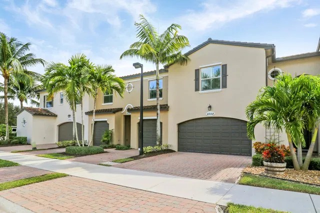 Old Palm Golf Club Residence photo 2
