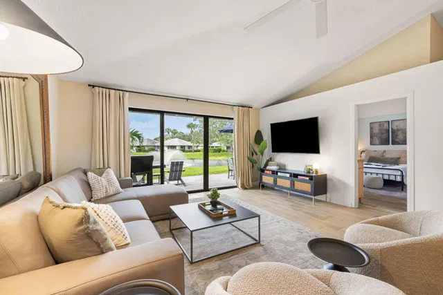 PGA National Palm Beach Gardens Residence photo 5