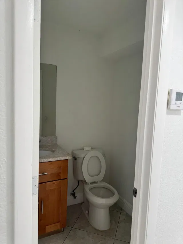Unit 67 photo 11