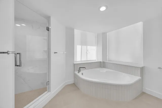 The Plaza of The Palm Beaches Unit 14h photo 11