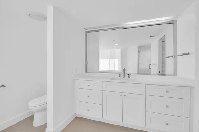 The Plaza of The Palm Beaches Unit 14h photo 12