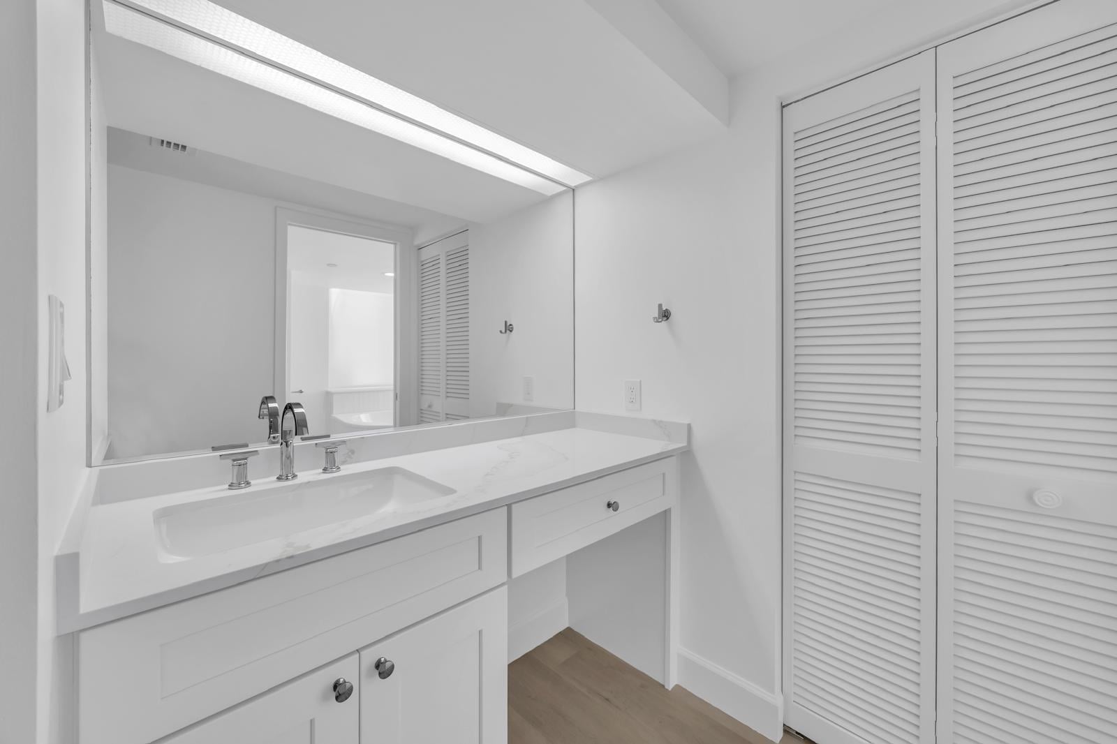 The Plaza of The Palm Beaches Unit 14h photo 13