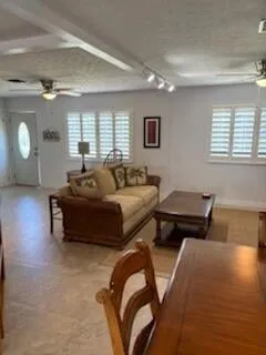 Residence photo 2