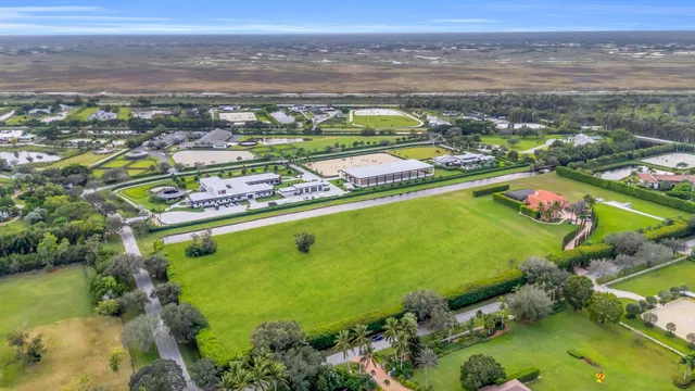 Palm Beach Point Residence photo 2