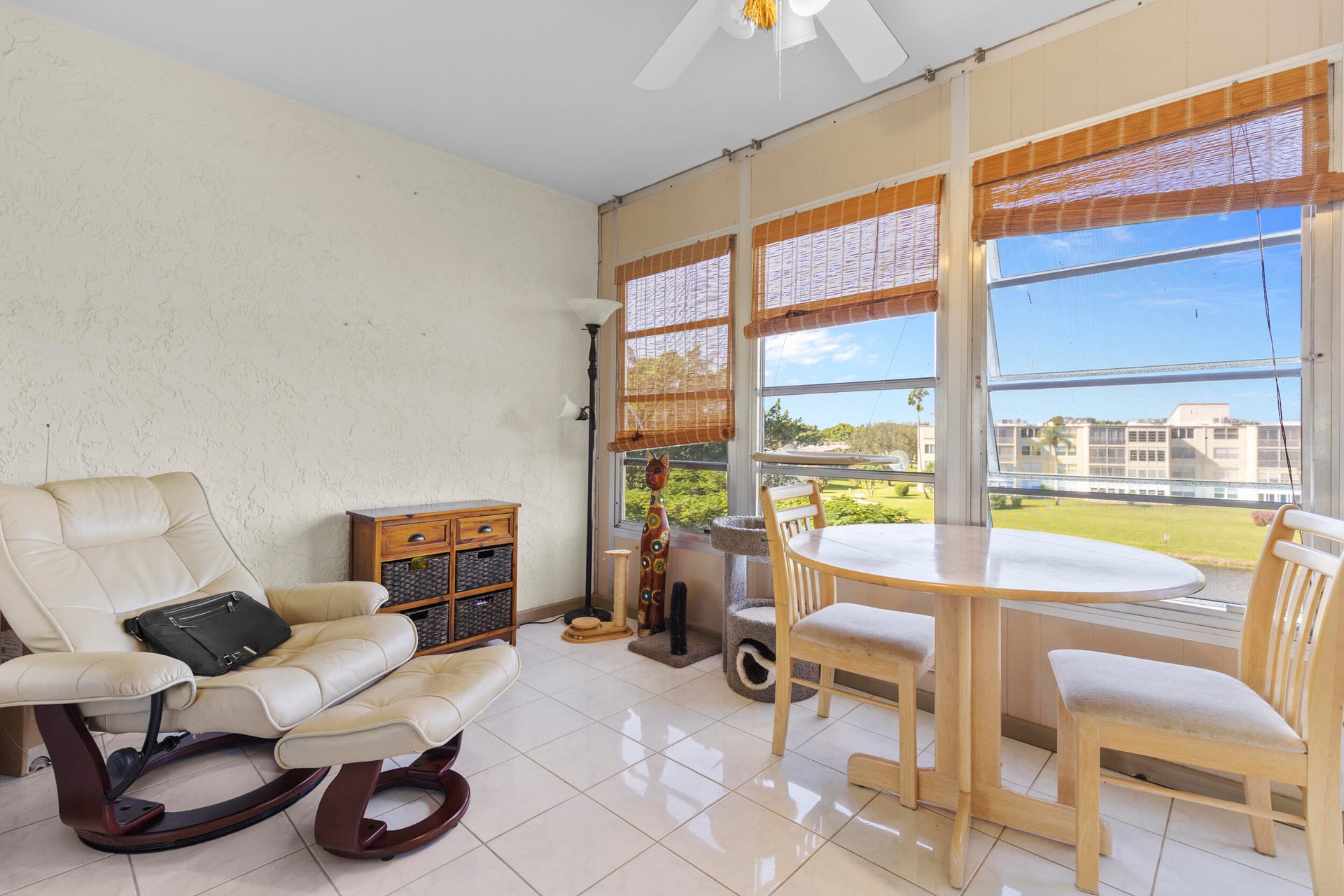 Unit 404 photo 26
