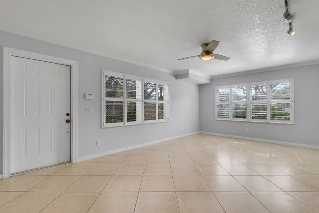  Residence photo 10