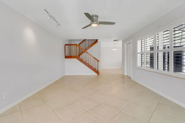  Residence photo 13