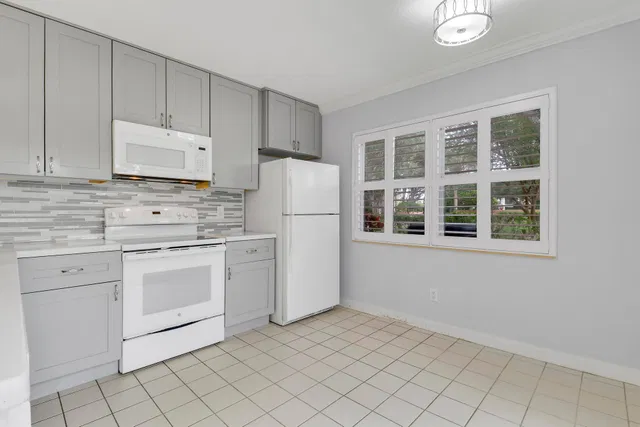  Residence photo 18