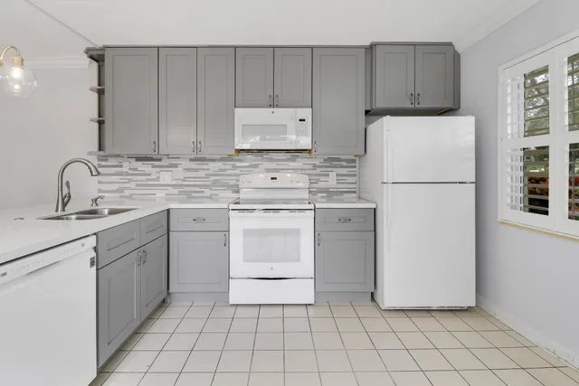  Residence photo 23