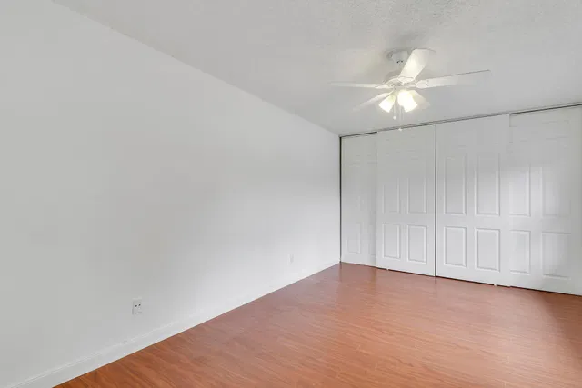  Residence photo 36