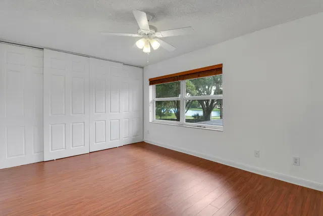  Residence photo 42