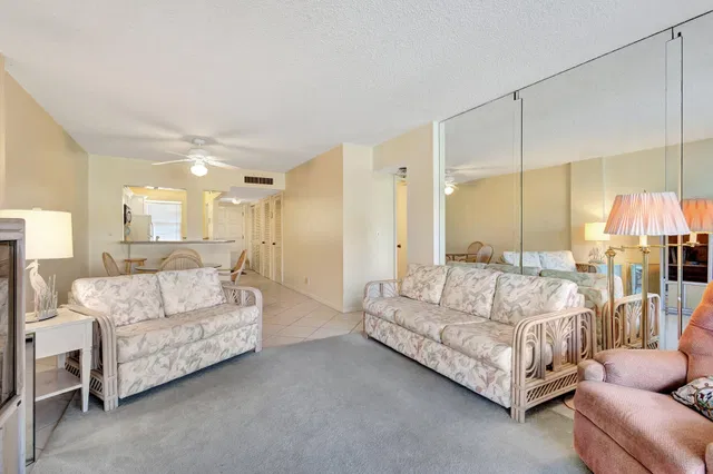  Unit 109 photo 10