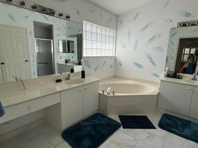  Residence photo 9