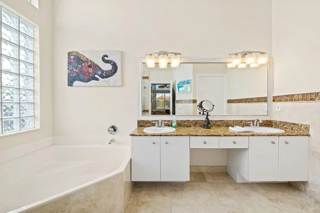 Boca Isles Residence photo 18