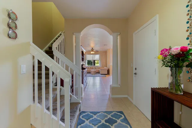Residence photo 3
