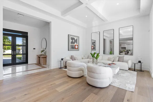 Palm Beach Isles Residence photo 8