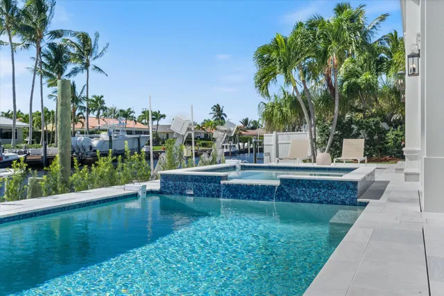 Palm Beach Isles Residence photo 41
