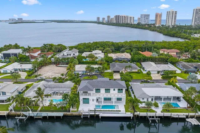 Palm Beach Isles Residence photo 51