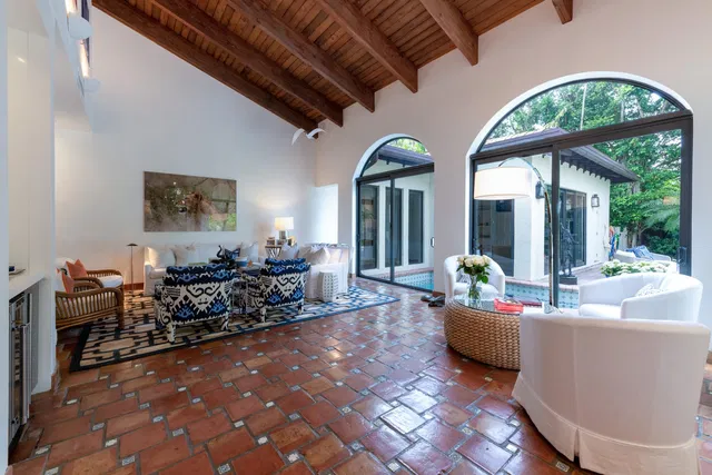 Ocean Park Residence photo 3