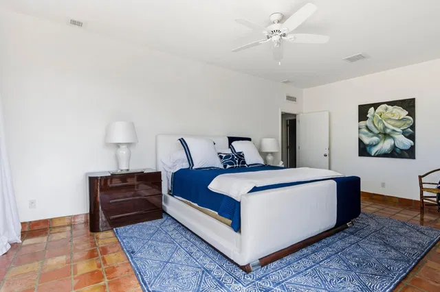 Ocean Park Residence photo 6