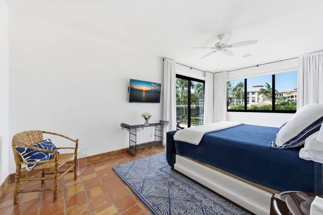 Ocean Park Residence photo 8