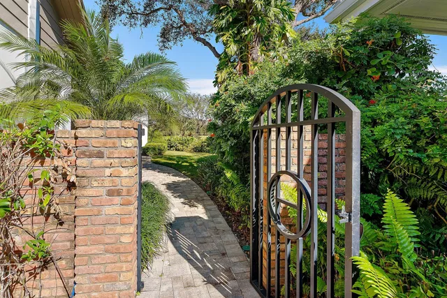 Jupiter Hills Residence photo 4