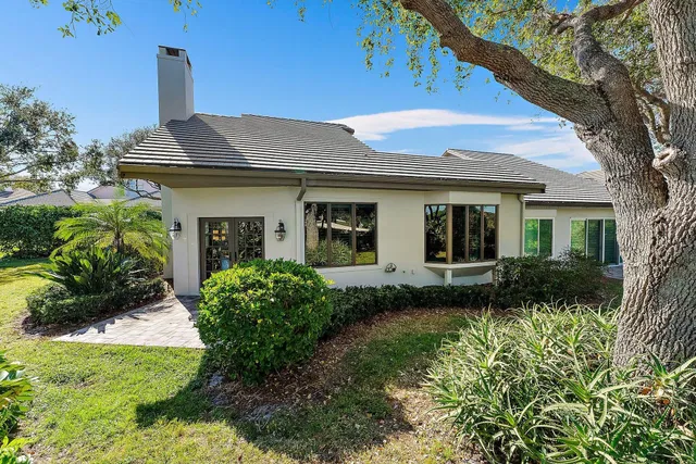 Jupiter Hills Residence photo 37