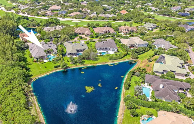 Jupiter Hills Residence photo 52
