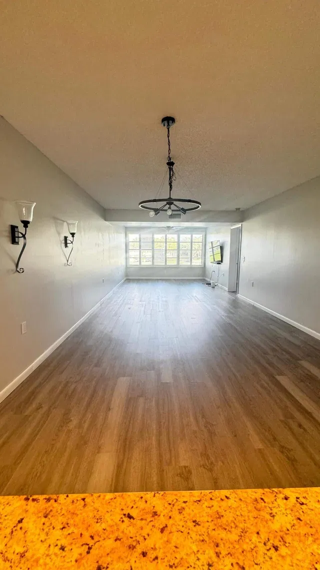 Unit 202 photo 6