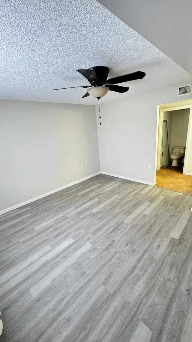 Unit 202 photo 9