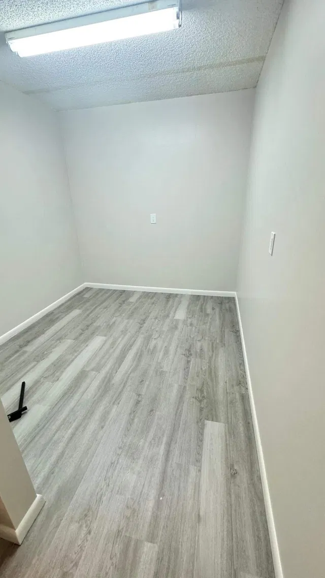 Unit 202 photo 22