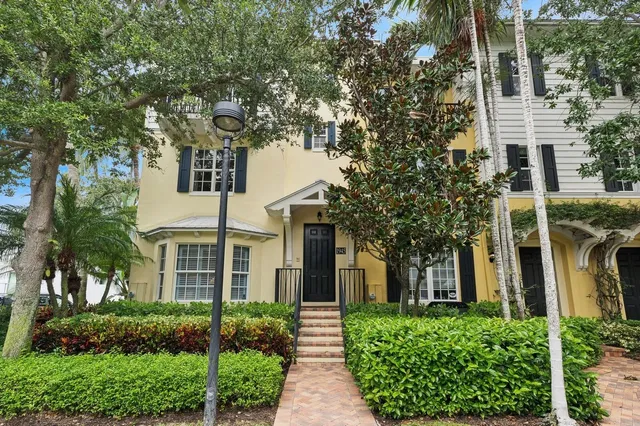Magnolia Court Residence photo 4