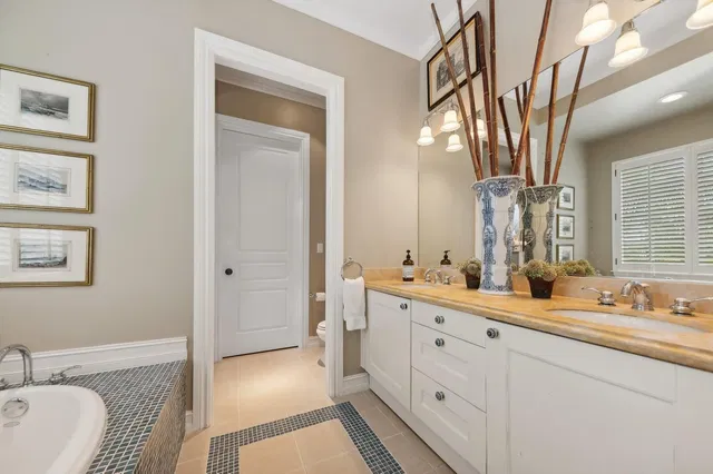 Magnolia Court Residence photo 17