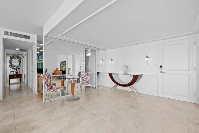 2600 N Flagler Unit 1007 photo 5