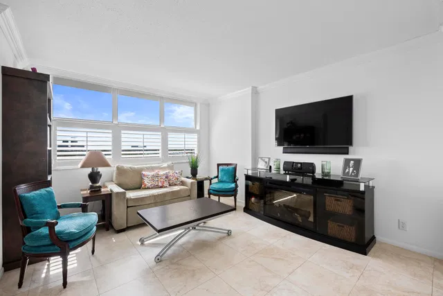 2600 N Flagler Unit 1007 photo 10