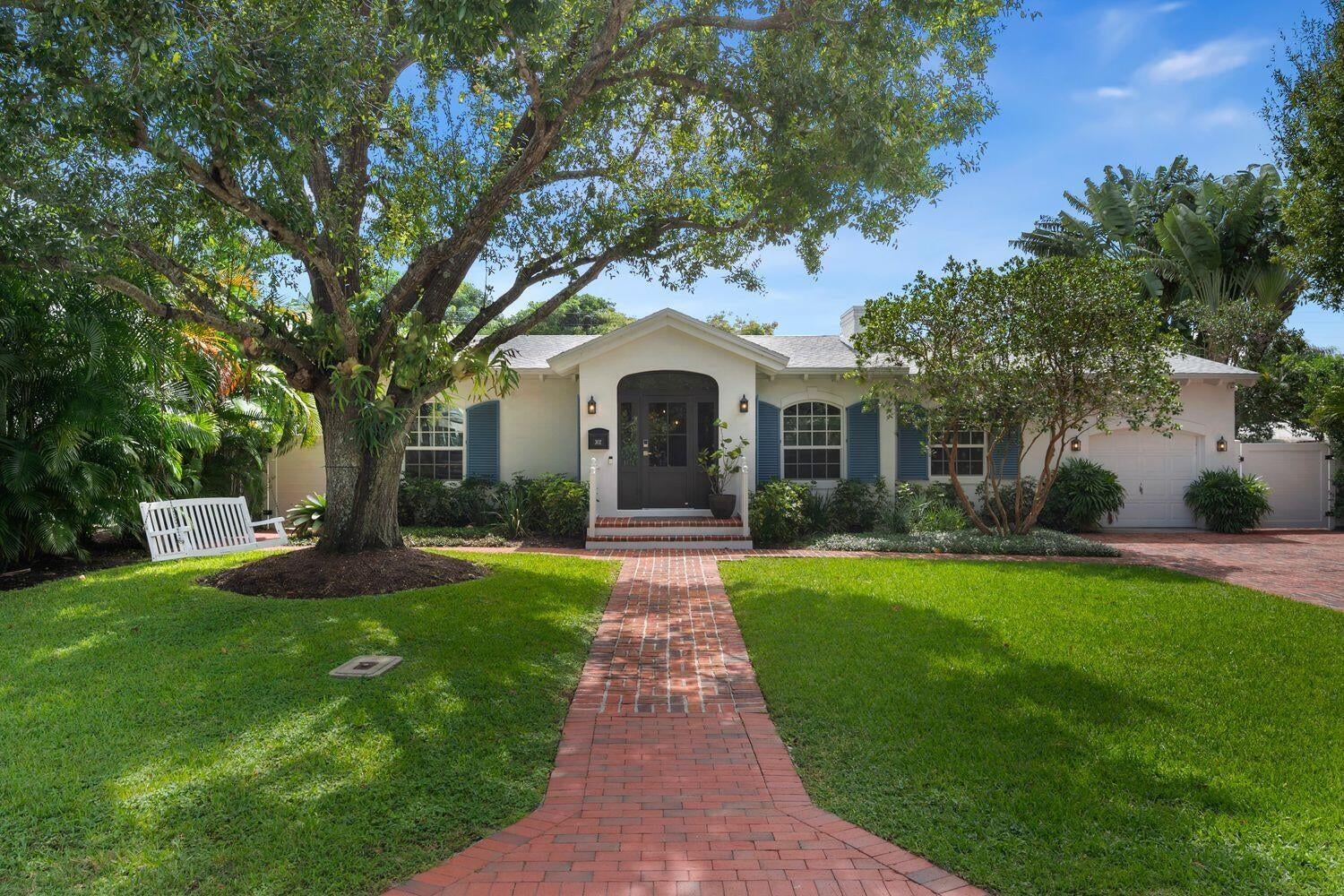 Residence photo 3