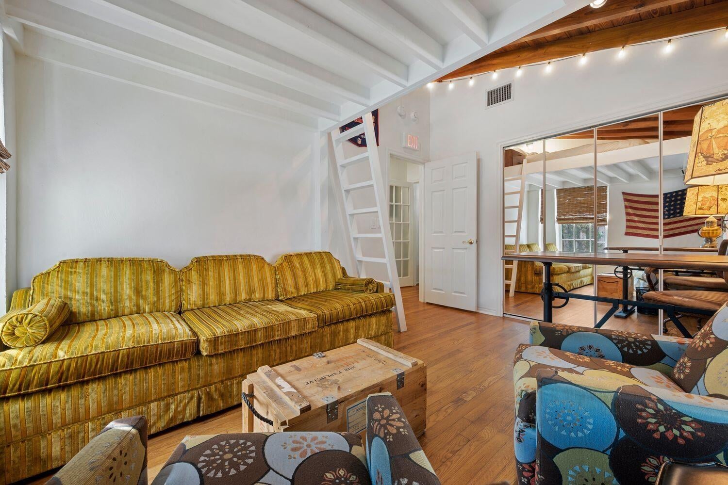 Residence photo 42