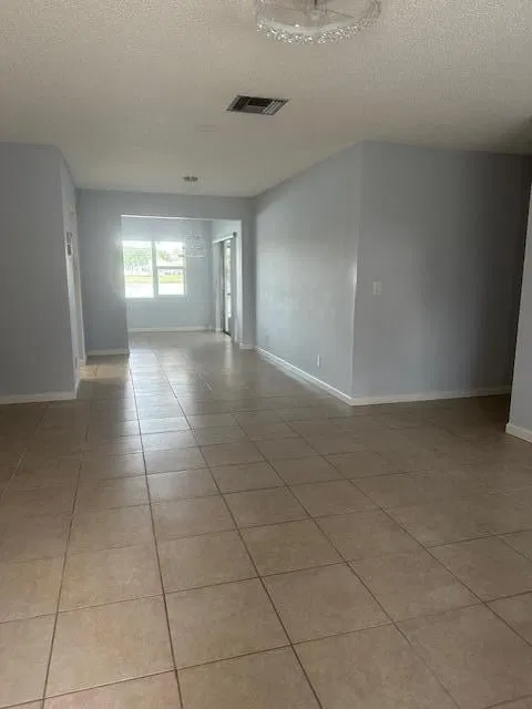  Residence photo 7