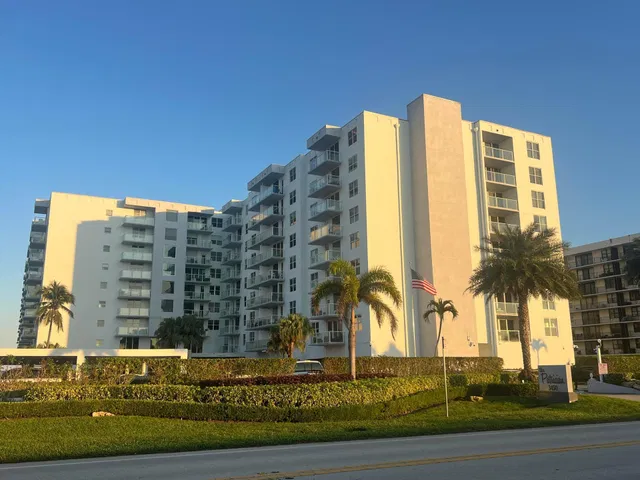 The Patrician of Palm Beach Unit 1040 photo 12
