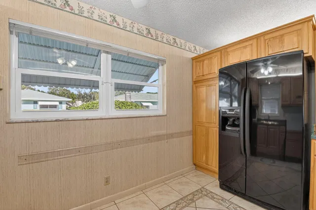 Residence photo 17