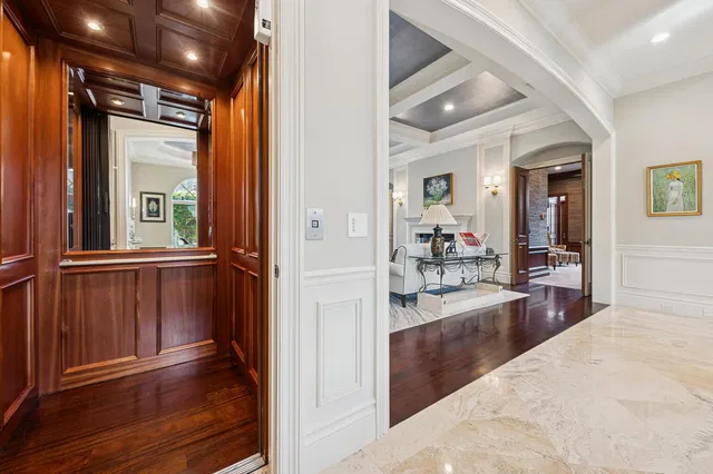 Royal Palm Yacht and Country Club Residence photo 23