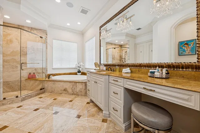 Royal Palm Yacht and Country Club Residence photo 27