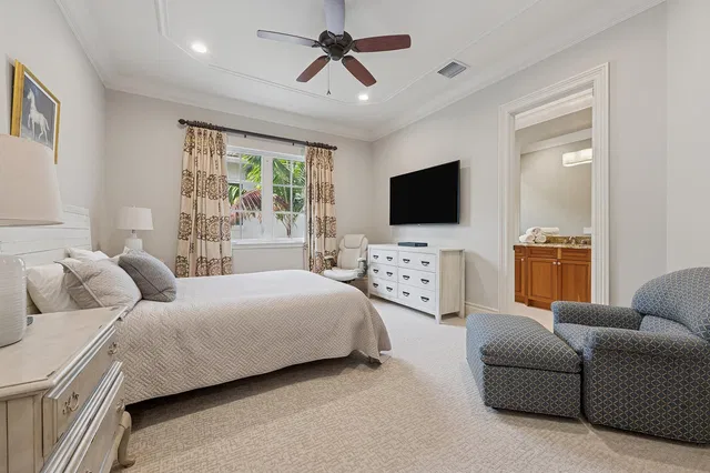 Royal Palm Yacht and Country Club Residence photo 32